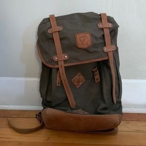 Fjallraven Rucksack No. 21 Large unisex backpack Color - Green